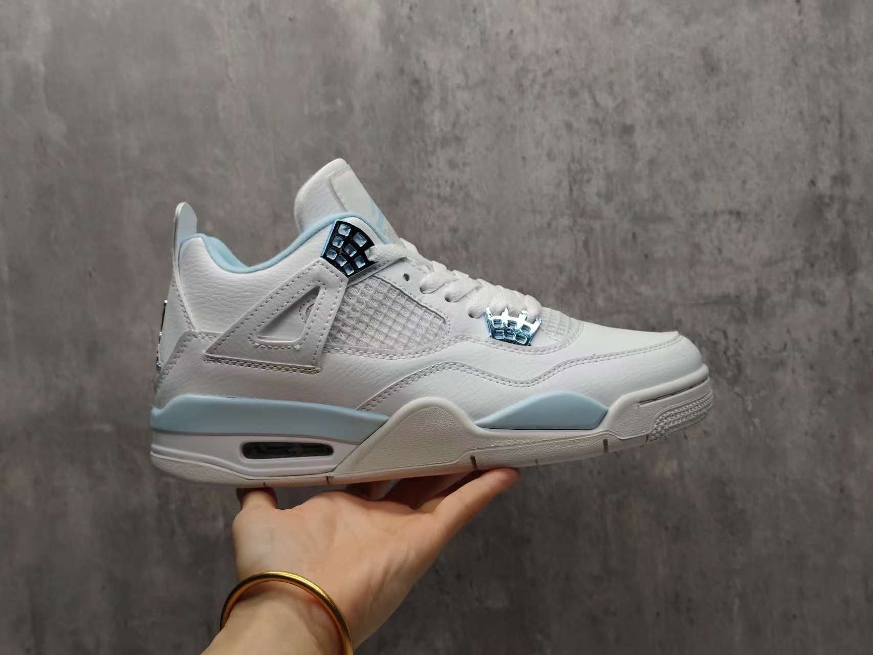Nike Air Jordan 4