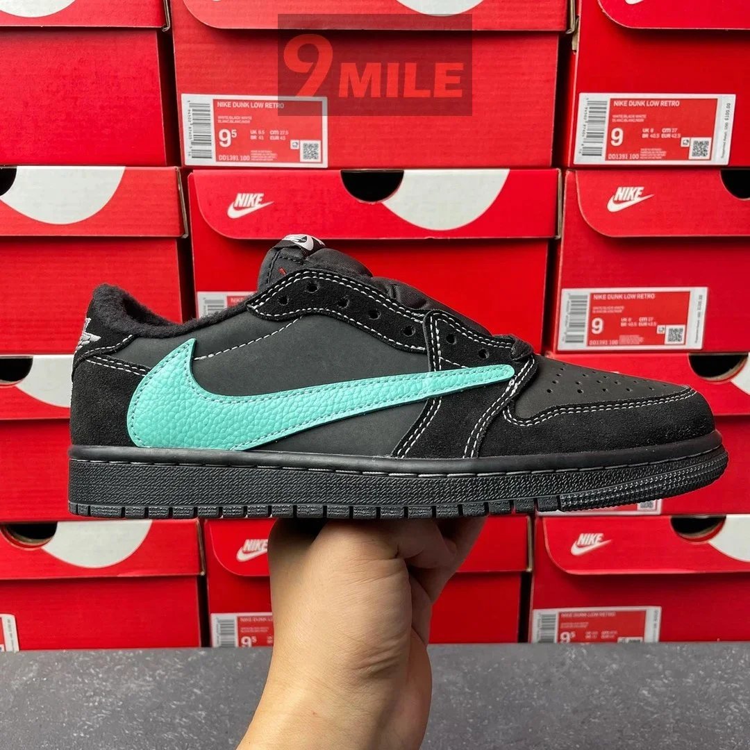 Nike x Travis Scott Jordan 1 Low