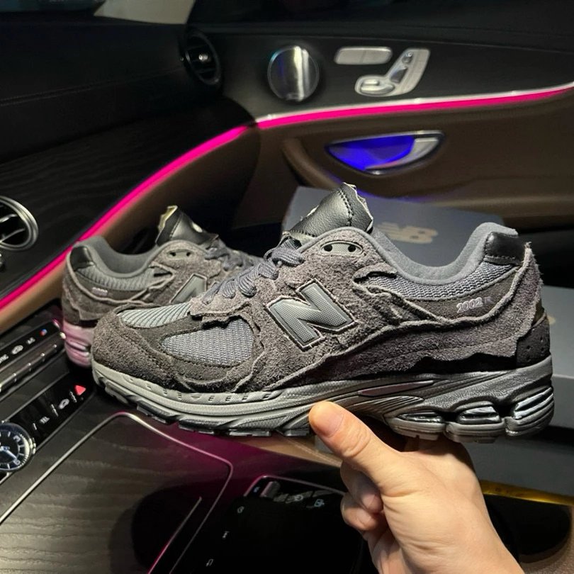 New Balance 2002R Protection Pack